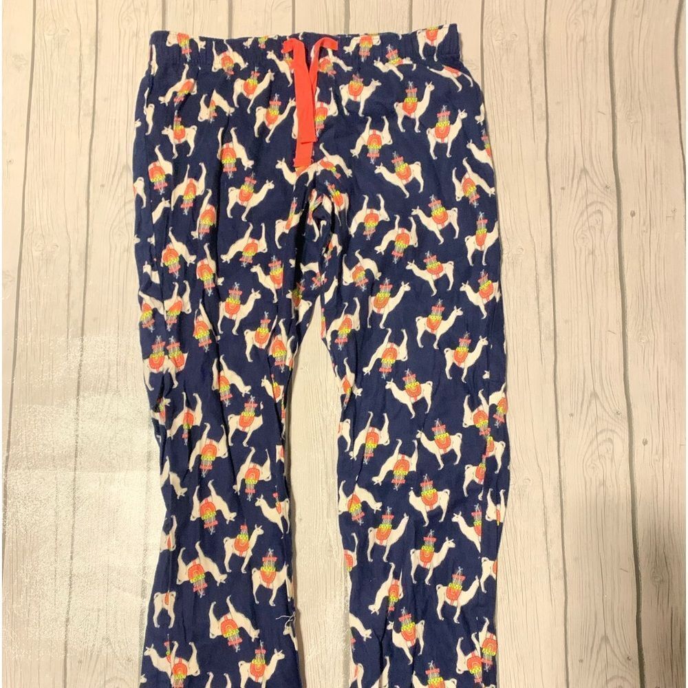 Old Navy Alpaca design pajama set-medium - Picture 6 of 7